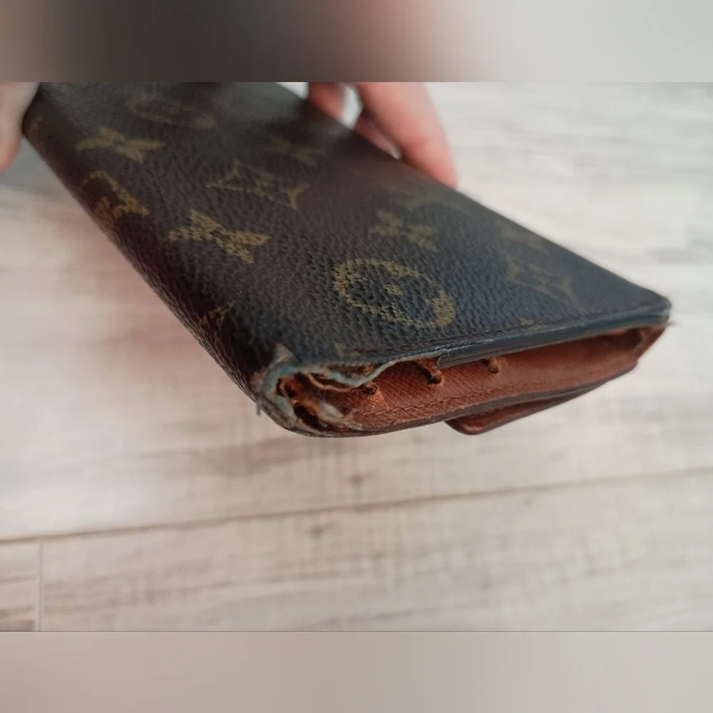 Louis Vuitton Monogram Tri Fold Wallet